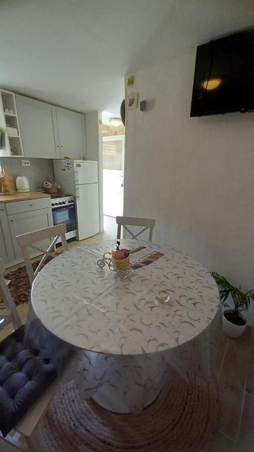 Apartman Niki, Medov Dolac - Lovrec Lovreć Exterior foto